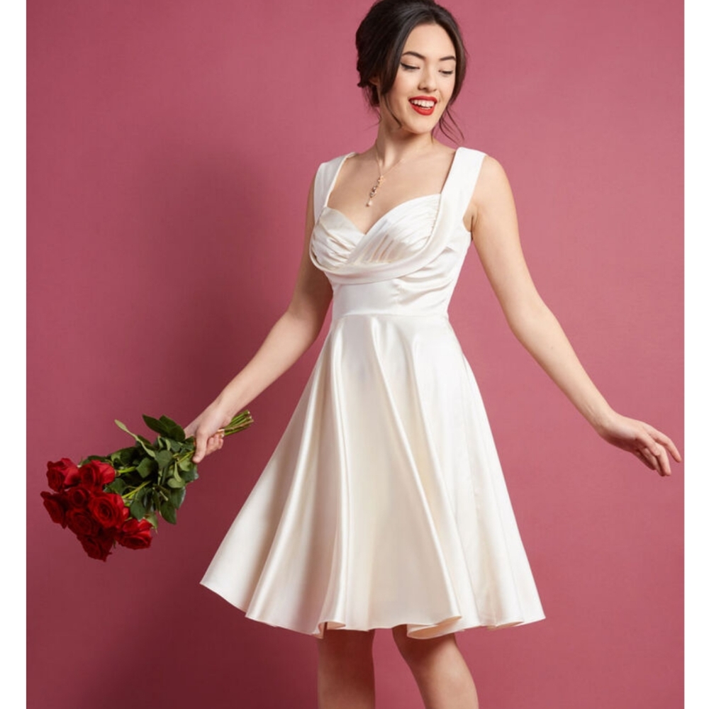 Modcloth retro moment dress